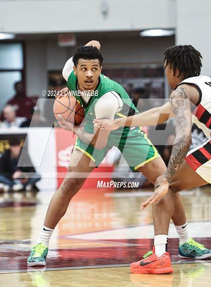 Thumbnail 1 in Long Island Lutheran vs. AZ Compass Prep (Spalding Hoophall Classic) photogallery.
