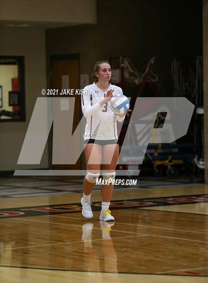 Thumbnail 3 in JV Red River vs. Devils Lake photogallery.