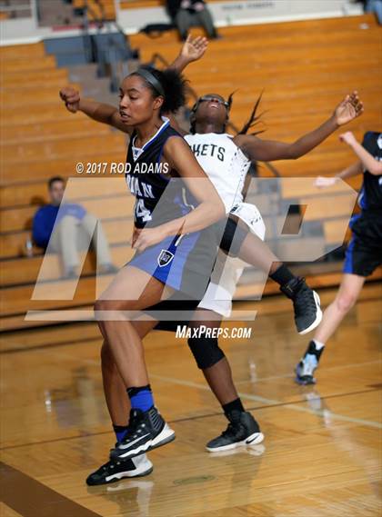 Thumbnail 2 in Marian @ Lincoln Northeast photogallery.