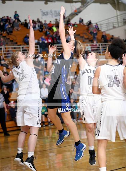 Thumbnail 1 in Marian @ Lincoln Northeast photogallery.
