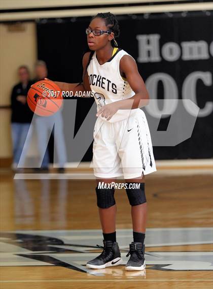 Thumbnail 1 in Marian @ Lincoln Northeast photogallery.