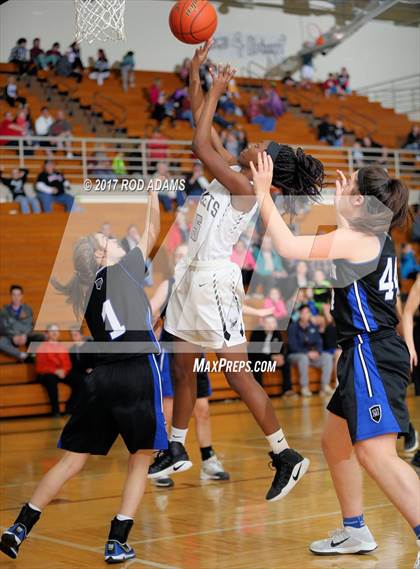 Thumbnail 2 in Marian @ Lincoln Northeast photogallery.
