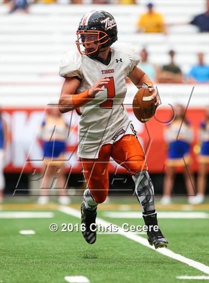 Thumbnail 3 in Mexico @ Cazenovia (Kickoff Classic) photogallery.
