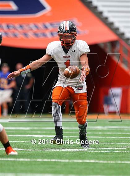 Thumbnail 3 in Mexico @ Cazenovia (Kickoff Classic) photogallery.