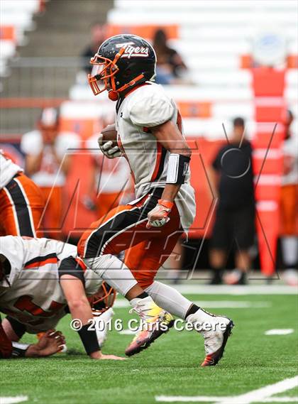Thumbnail 1 in Mexico @ Cazenovia (Kickoff Classic) photogallery.