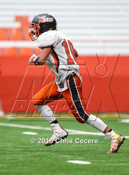 Thumbnail 3 in Mexico @ Cazenovia (Kickoff Classic) photogallery.