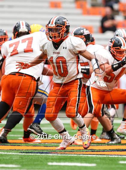 Thumbnail 1 in Mexico @ Cazenovia (Kickoff Classic) photogallery.