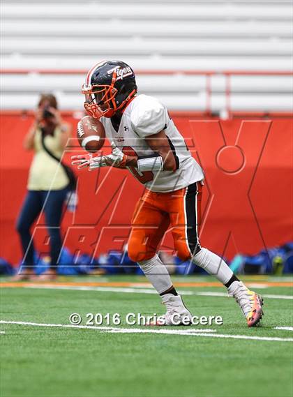 Thumbnail 2 in Mexico @ Cazenovia (Kickoff Classic) photogallery.