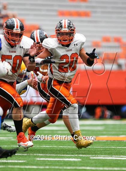 Thumbnail 1 in Mexico @ Cazenovia (Kickoff Classic) photogallery.