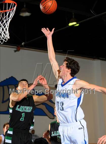 Thumbnail 1 in Dana Hills vs. Thousand Oaks (MaxPreps Holiday Classic) photogallery.
