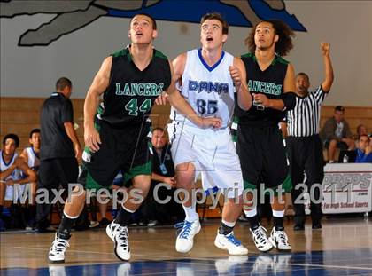 Thumbnail 1 in Dana Hills vs. Thousand Oaks (MaxPreps Holiday Classic) photogallery.