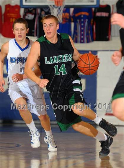 Thumbnail 1 in Dana Hills vs. Thousand Oaks (MaxPreps Holiday Classic) photogallery.