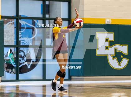 Thumbnail 1 in Beaumont United @ East Chambers photogallery.