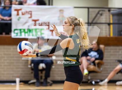 Thumbnail 3 in Beaumont United @ East Chambers photogallery.