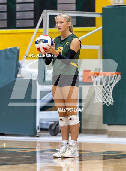 Thumbnail 2 in Beaumont United @ East Chambers photogallery.