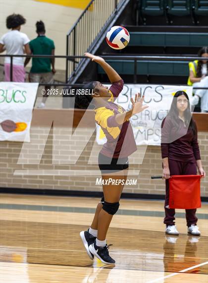 Thumbnail 3 in Beaumont United @ East Chambers photogallery.