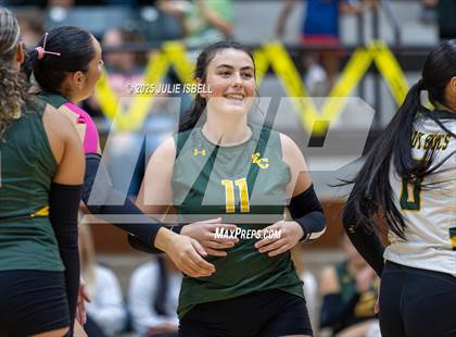 Thumbnail 3 in Beaumont United @ East Chambers photogallery.