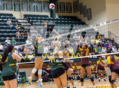 Thumbnail 2 in Beaumont United @ East Chambers photogallery.