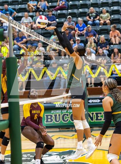 Thumbnail 2 in Beaumont United @ East Chambers photogallery.