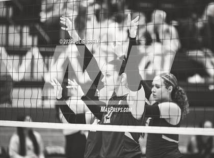 Thumbnail 3 in Beaumont United @ East Chambers photogallery.