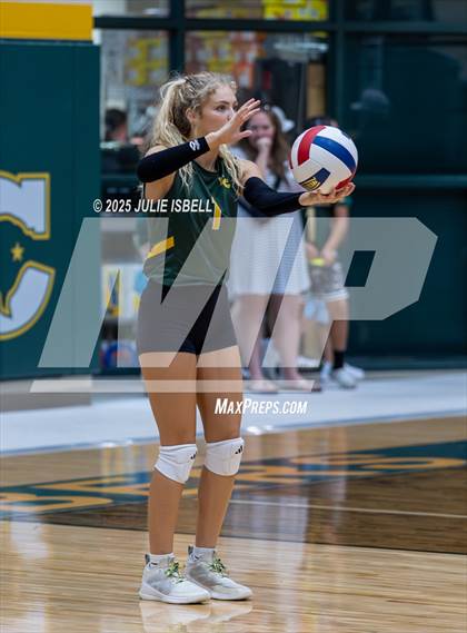 Thumbnail 2 in Beaumont United @ East Chambers photogallery.