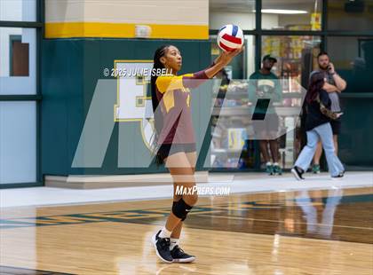 Thumbnail 1 in Beaumont United @ East Chambers photogallery.