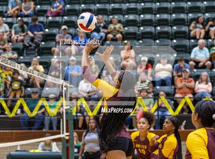 Thumbnail 2 in Beaumont United @ East Chambers photogallery.