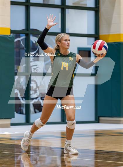 Thumbnail 2 in Beaumont United @ East Chambers photogallery.