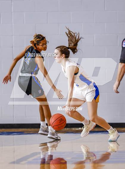 Thumbnail 1 in Oxford vs Fatima (Jefferson Bank Holiday Hoops) photogallery.