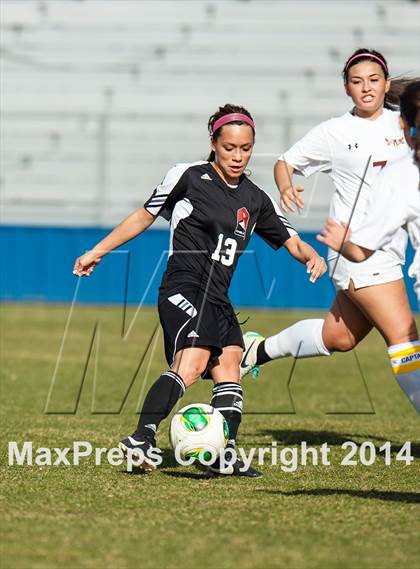 Thumbnail 3 in Eaglecrest vs. Golden photogallery.