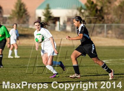 Thumbnail 3 in Eaglecrest vs. Golden photogallery.