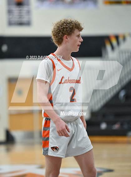 Thumbnail 2 in Mullen vs Lakewood photogallery.