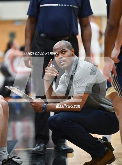 Thumbnail 3 in Mullen vs Lakewood photogallery.