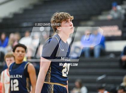 Thumbnail 3 in Mullen vs Lakewood photogallery.
