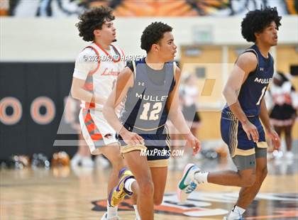 Thumbnail 2 in Mullen vs Lakewood photogallery.