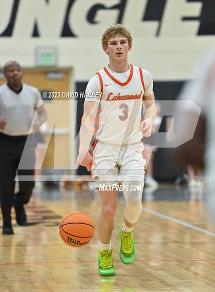Thumbnail 1 in Mullen vs Lakewood photogallery.