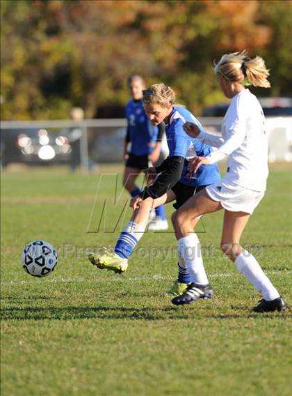 Thumbnail 2 in Islip vs Hauppauge photogallery.