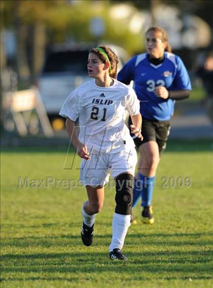 Thumbnail 3 in Islip vs Hauppauge photogallery.