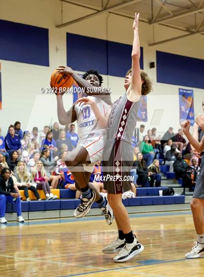 Thumbnail 2 in Chilton County vs Thorsby (Chilton County Tournament) photogallery.