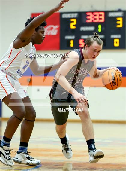 Thumbnail 2 in Chilton County vs Thorsby (Chilton County Tournament) photogallery.