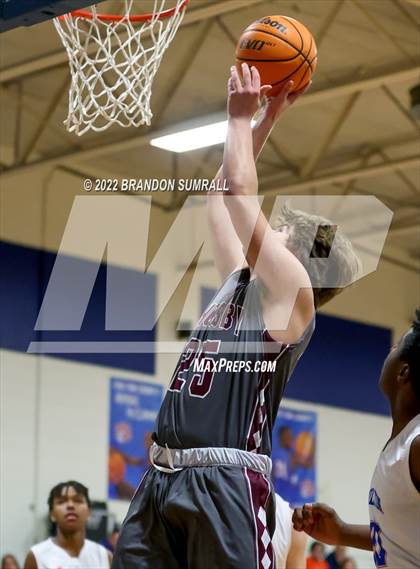 Thumbnail 2 in Chilton County vs Thorsby (Chilton County Tournament) photogallery.