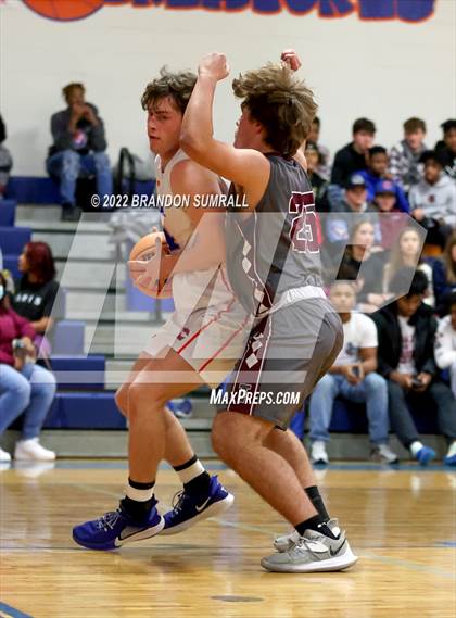 Thumbnail 3 in Chilton County vs Thorsby (Chilton County Tournament) photogallery.