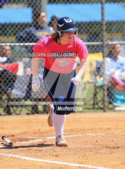 Thumbnail 1 in Washington Softball (Extending the Season) photogallery.