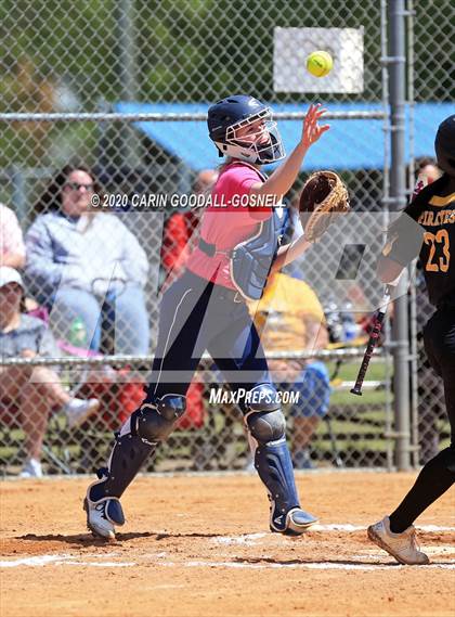 Thumbnail 1 in Washington Softball (Extending the Season) photogallery.