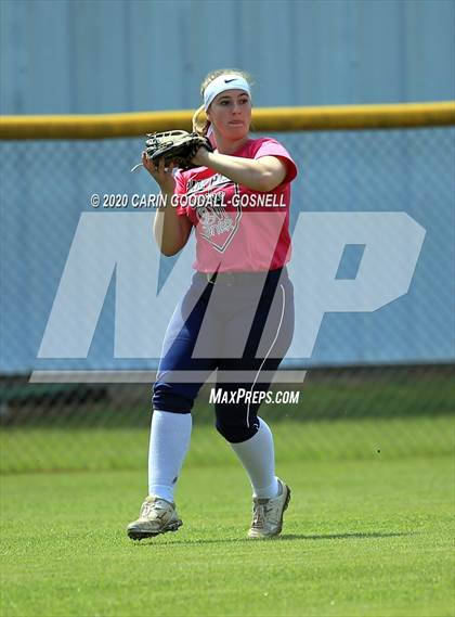 Thumbnail 2 in Washington Softball (Extending the Season) photogallery.