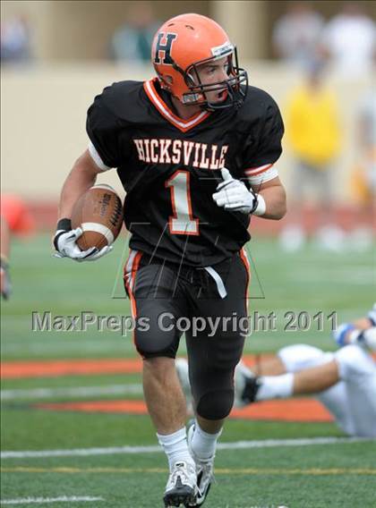 Thumbnail 3 in Oceanside @ Hicksville photogallery.