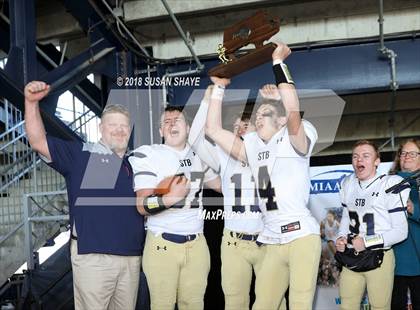 Thumbnail 3 in Pope John XXIII vs. St. Bernard's Central Catholic (MIAA Division 8 Final) photogallery.