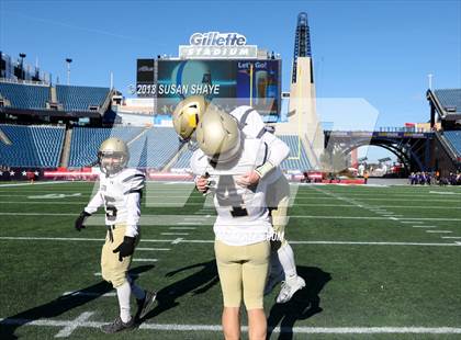 Thumbnail 3 in Pope John XXIII vs. St. Bernard's Central Catholic (MIAA Division 8 Final) photogallery.