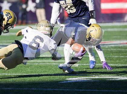 Thumbnail 3 in Pope John XXIII vs. St. Bernard's Central Catholic (MIAA Division 8 Final) photogallery.