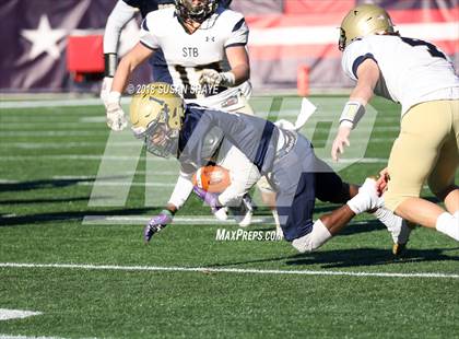 Thumbnail 2 in Pope John XXIII vs. St. Bernard's Central Catholic (MIAA Division 8 Final) photogallery.